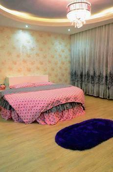 Yiguangnian Fashion Hotel Fenghuang Dış mekan fotoğraf