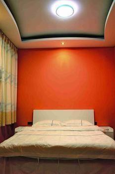 Yiguangnian Fashion Hotel Fenghuang Dış mekan fotoğraf